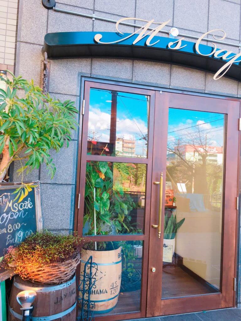 高槻市 エムズカフェ はランチが美味しいアンティーク調のカフェ みんなのじもと