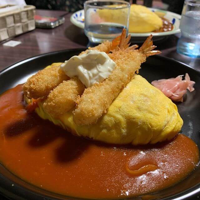 オムライス発祥の地「北極星心斎橋本店」は味も建物も必見です