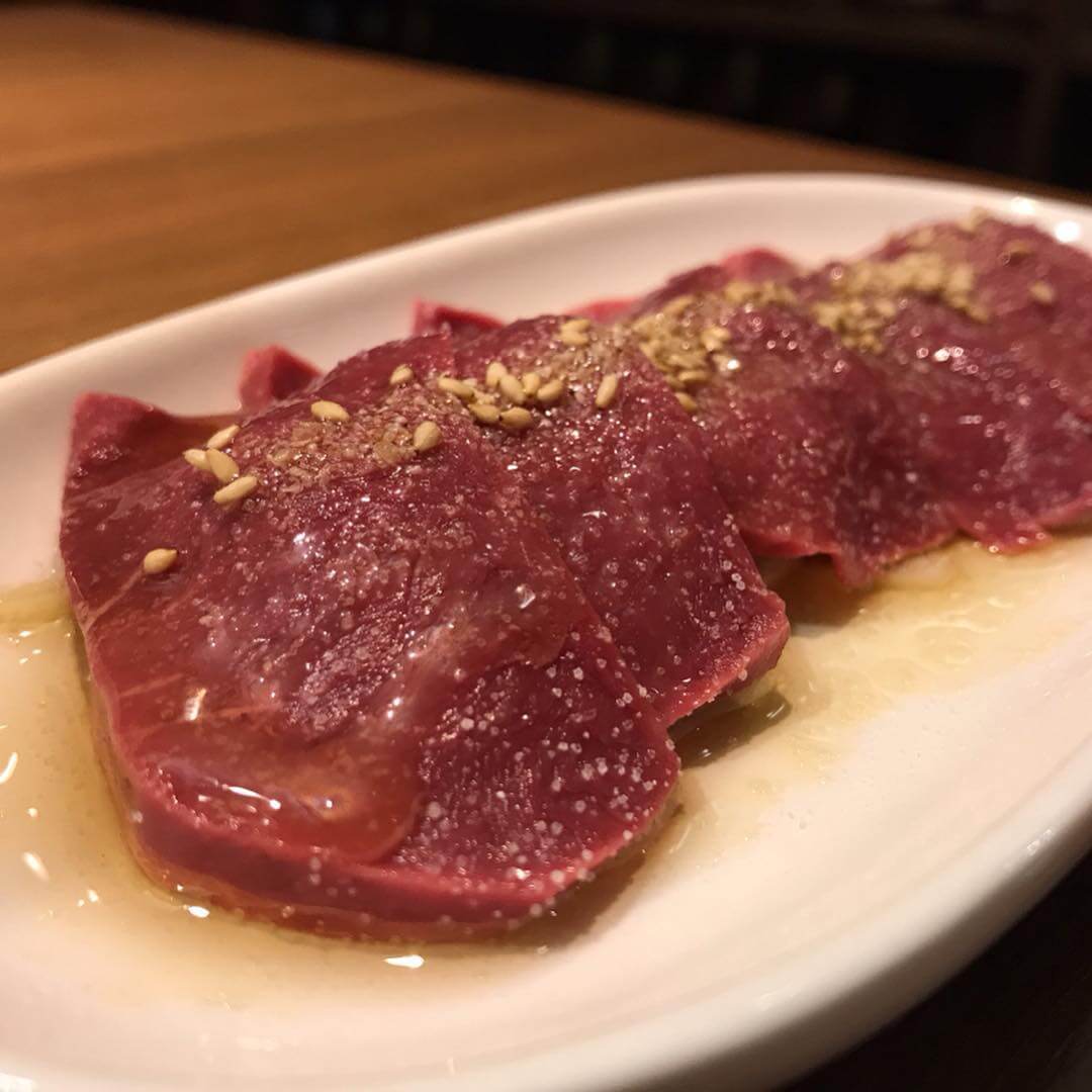 裏天満 焼肉わっちょい大阪本店 九州和牛のハツ刺しが最高の焼肉屋 みんなのじもと