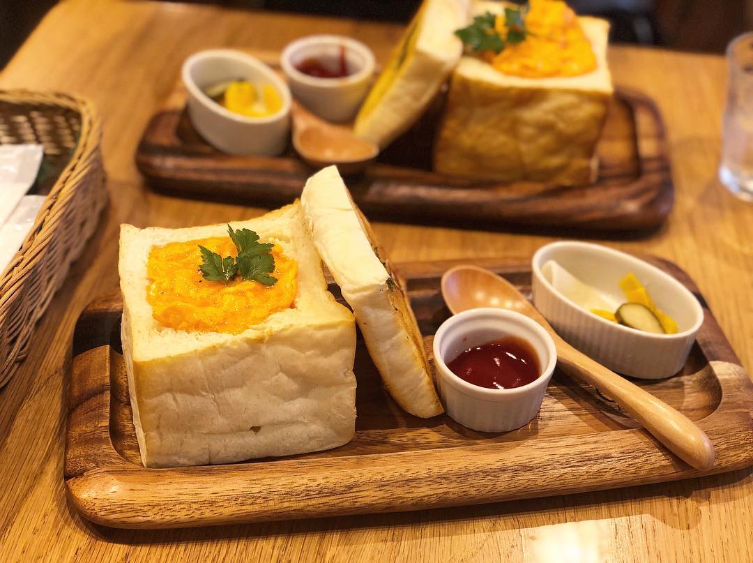 オレンジフィールズティーガーデンは紅茶やフレンチトーストが話題