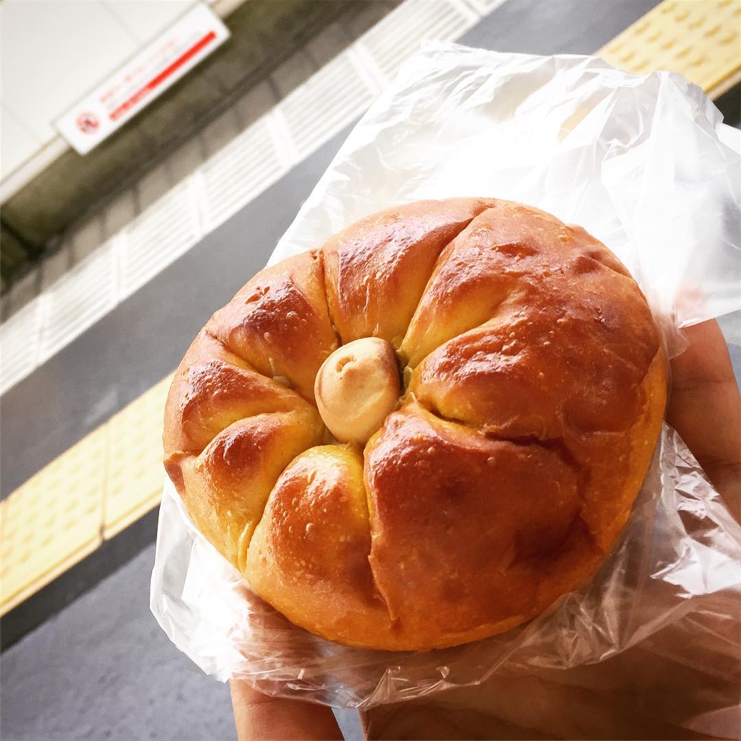 JR摂津富田駅「プティラプティ」焼きたてにこだわる隠れ家的パン屋