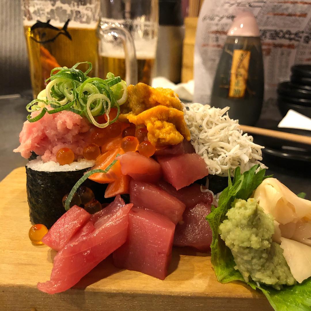 安くて旨い大衆居酒屋「地魚屋台とっつぁん」お刺身と天ぷらは絶品