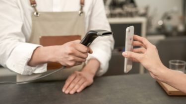 QRコード決済はたったの３ステップで簡単にスタートできるのが魅力