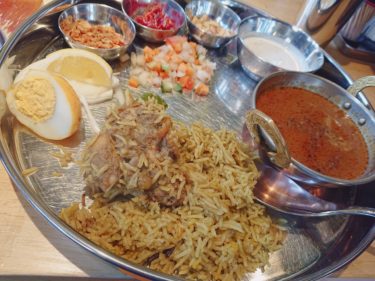 中津駅「ダイヤモンドビリヤニ」鉄釜で炊き上げるカレーをご存知？