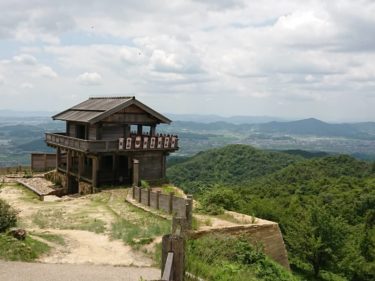 鬼ヶ島のモデルと言われる「鬼ノ城」展望台からの眺めは絶景です