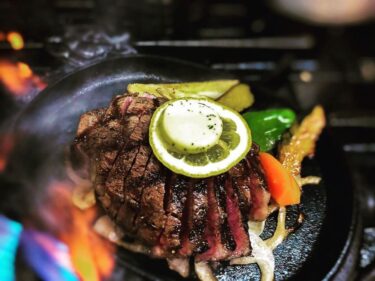 リーズナブルに高級和牛を食べるならステーキハウス松葉がおすすめ