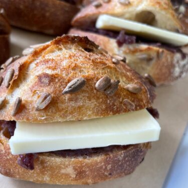 毎日食べたいヤマネベーカリーの美味しい食パンとコーヒーを楽しもう！